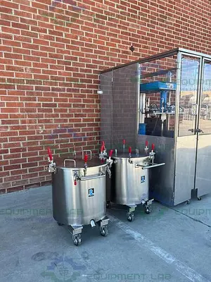 USED ROSS M 40 STAINLESS STEEL SINGLE SHAFT MIXER W/ TWO 40 GALLON TANKS