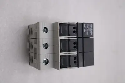 NEW OPEN BOX AB Allen-Bradley 1492-FB3C30 3-Pole Fuse Holder STK H1115A