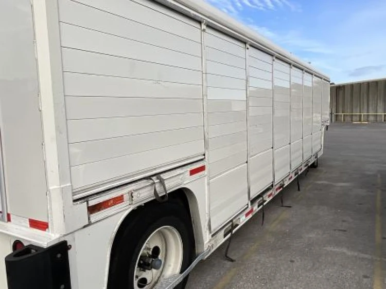 Used 2017 MICKEY _UNKNOWN_ Livestock Trailers South Carolina US | Buck's Trucks #1523986