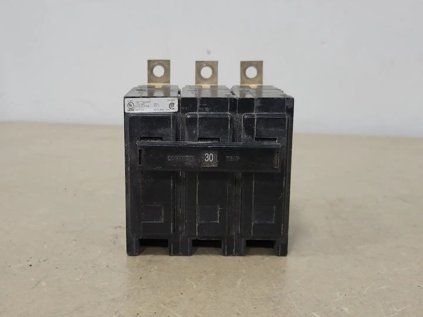 USED EATON QBHW3030H