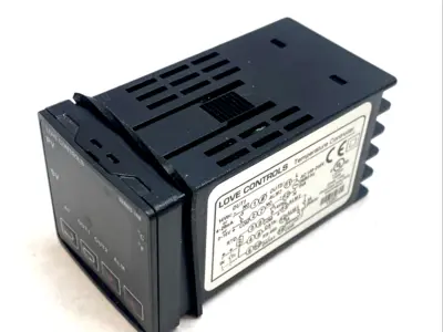 USED MAVERICK INDUSTRIAL SALES 1/16 DIN TEMP/PROCESS CONTROLLER CURRENT-RELAY