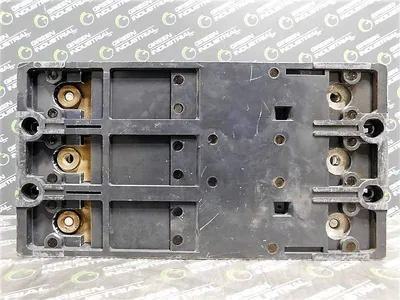 GE TKM836F000 Circuit Breaker 700A Trip 600V 800A Frame Very Worn See Pics Used