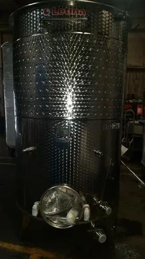 New Stock Letina 660 gal VC tank