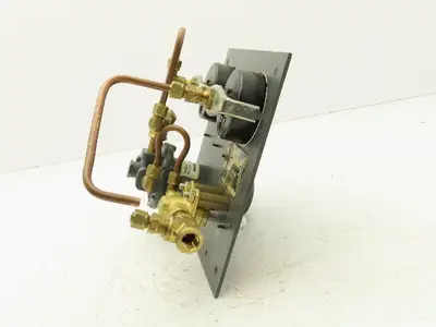 Fisher Controls 670GV-1 Panel-Mounted Loading Regulator Assembly 0-35PSI