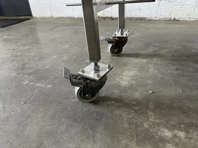 Incline Conveyor for Metal Detector