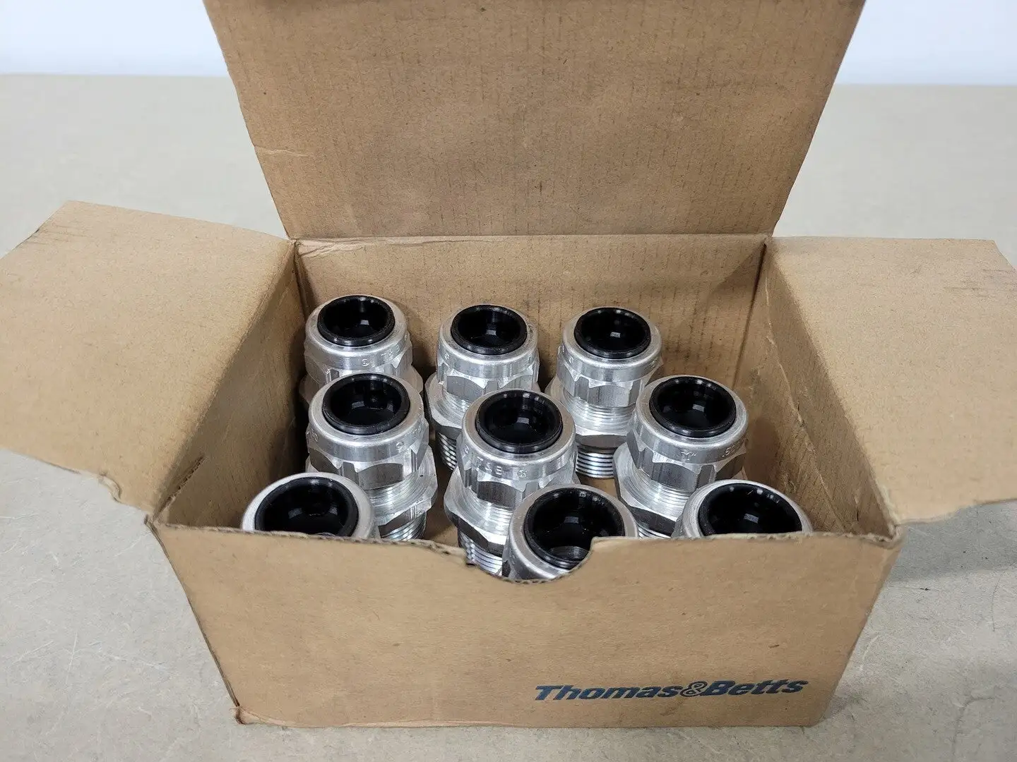 USED THOMAS & BETTS 2941AL
