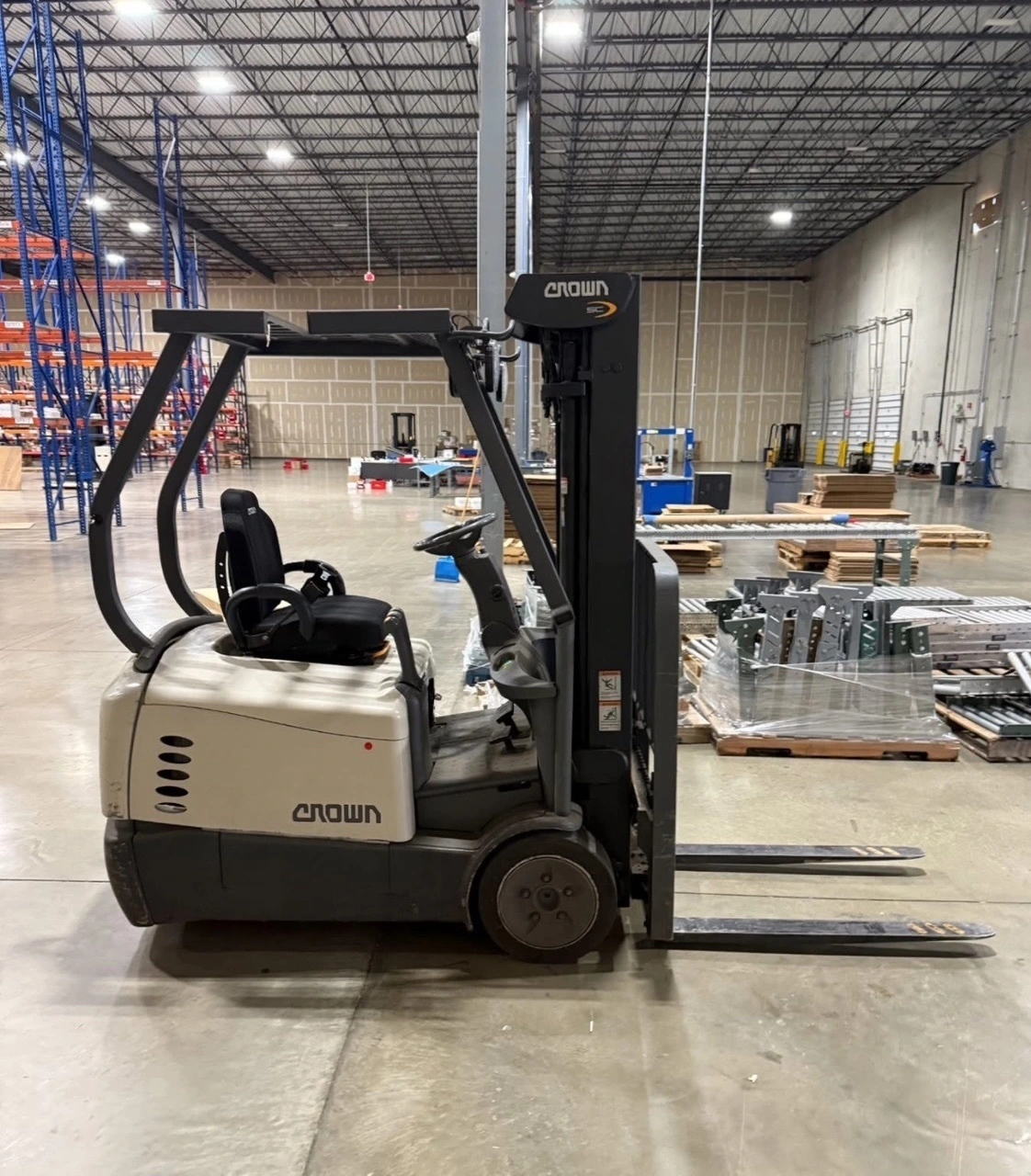 USED 2019 CROWN SC5225-30