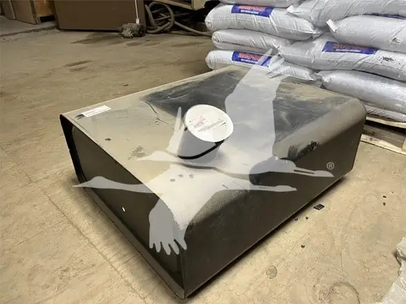 Used HYUNDAI HYDRAULIC TANK _UNKNOWN_ Construction Equipment Parts Kentucky US | Team Boone #718993