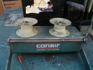 1982 CONAIR FX-10 reprocessing equipment, trim grinder | Mark One Machinery (3)