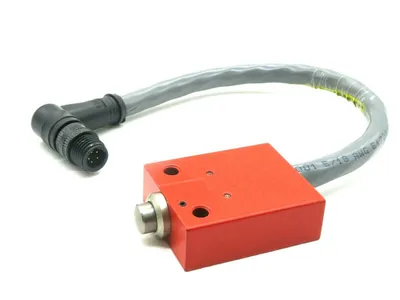 NEW HONEYWELL 924CE1-T9 LIMIT SWITCH 70726-90 924CE1T9