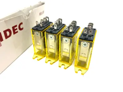 USED IDEC TOP MOUNT POWER RELAY SPDT 10A 120VAC