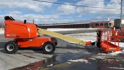 USED 2014 JLG 400S