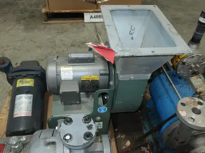 2 PALLETS OF ASSORTED PUMPS