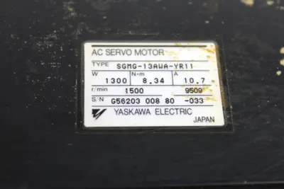 Yaskawa SGMG-13AWA-YR11 AC Servo Motor 1300W 1500 RPM 10.7A