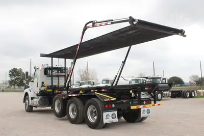 New | in-Stock 2026 INTERNATIONAL HX Rolloff Trucks Texas US | Roll Off Truck World #1491797