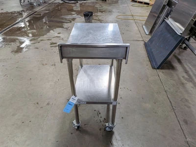 Stainless Steel Filler Table - 18 x 30"