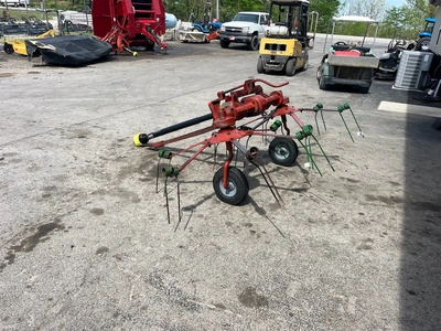 WALTON 2 BASKET TEDDER Hay Tedder | County Equipment Company LLC (5)