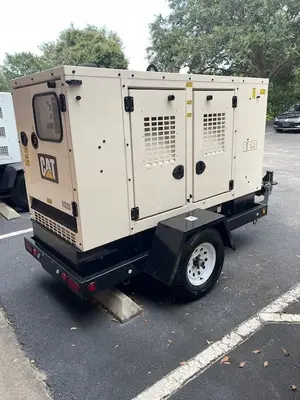 USED 2019 CATERPILLAR XQ35