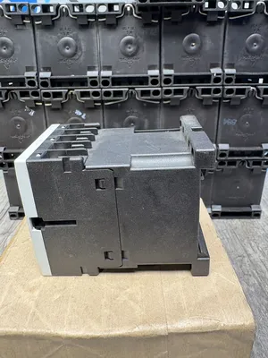 SIEMENS 3RH1140-1BB40 Electrical/PLC/Automation | ESS Industrial Equipment Sales (7)