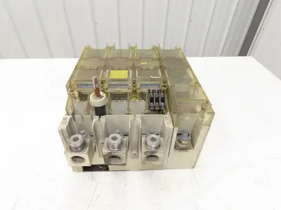 Klockner Moeller NZM 114-400 4 Pole Molded Case Circuit Breaker 400A 600V