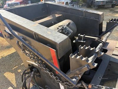 Used 2012 GLOBE _UNKNOWN_ Lowboy Trailers Tennessee US | Moore Equipment #1517235
