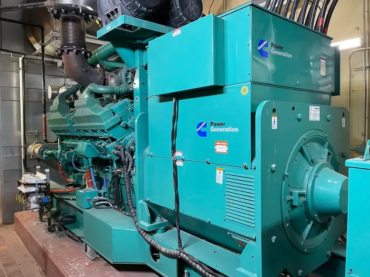 Used 2004 CUMMINS DQKB-5641334 Generators British Columbia CA | Lenmark #277284