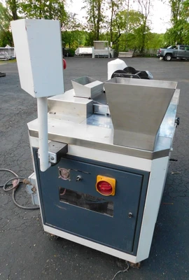 USED VE TRA CO POWDER PRESS CP 24