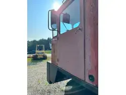 Used 1967 MANITOWOC 2900 SERIES II Truck-Mounted Cranes Pennsylvania US | Iron Exchange Equipment Solutions #1353689