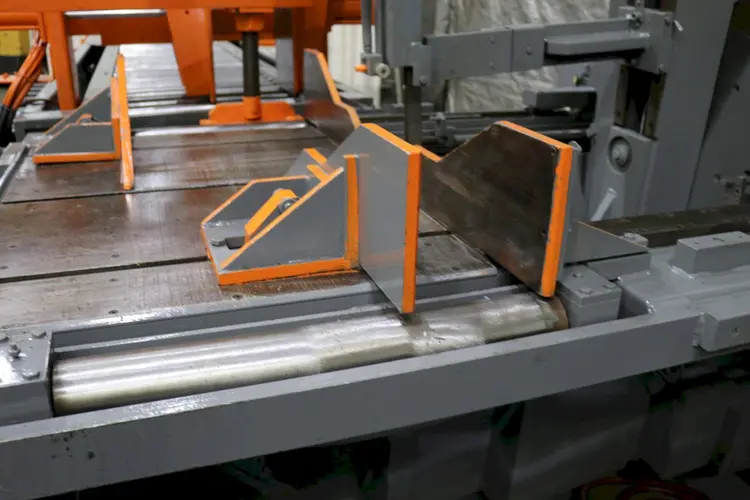 Used 2006 NOT PROVIDED VT130HA-60SS Vertical Band Saws | BLUMBERG MACHINERY COMPANY #398743