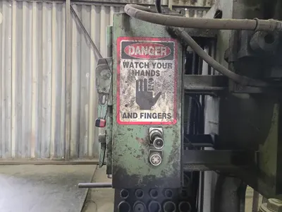 Hill Acme Kling No. 4 Metal Worker Punch/Shear/Notch Machine