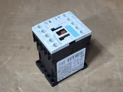 NEW SIEMENS 3RT1016-1AK61