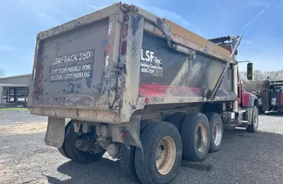 Used MACK GRANITE Dump trucks Arkansas US | Mitsubishi HC Capital America #1362645