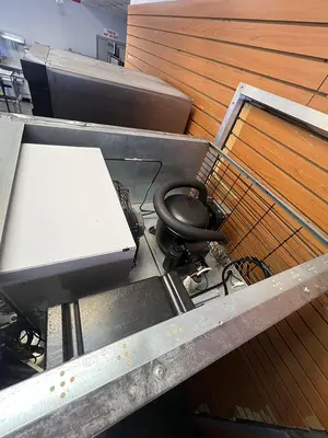 Used DUKERS D28AF Freezers Florida US | BAM Discount Restaurant Equipment #1321472