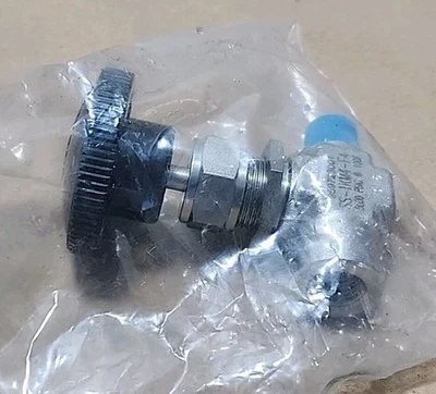 NEW Swagelok SS-1KM4-F4