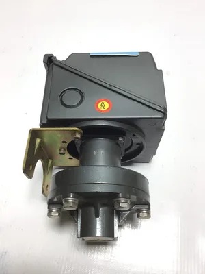 UNITED ELECTRIC J302K PRESSURE CONTROL SWITCH 0-80 WCD 225PSI