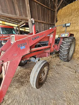 1988 Case International 585 tractor with loader | Iron Listing (21)