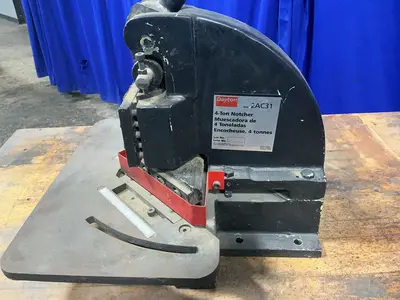 Used DAYTON 2AC31 Notching Machines Ohio US | HGR 24 #1284686
