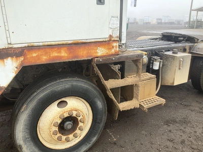 USED 2008 OTTAWA 4X2 YARD SPOTTER