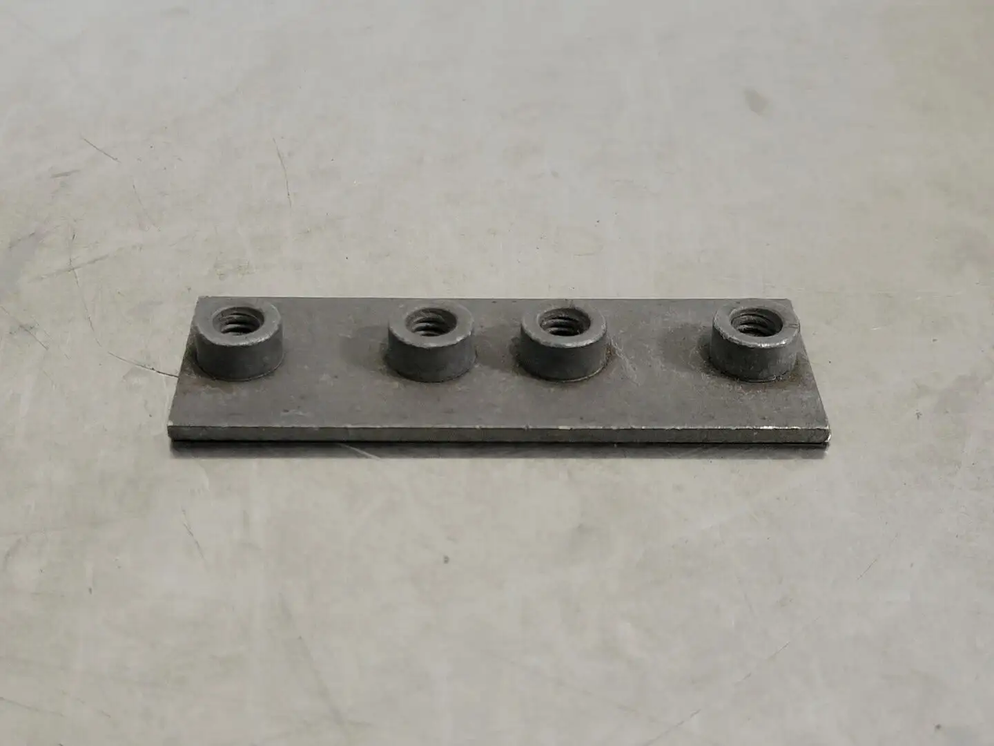 Clamp Twin Weld Plate 44 (Bag of 27)
