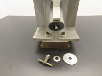 Industrial Injection Molding Hopper Base Side Discharge 5-1/2" Bolt Square Top