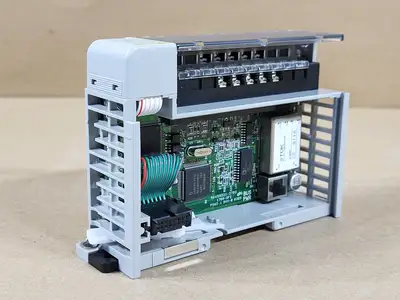 NEW ALLEN-BRADLEY 1769-OF2
