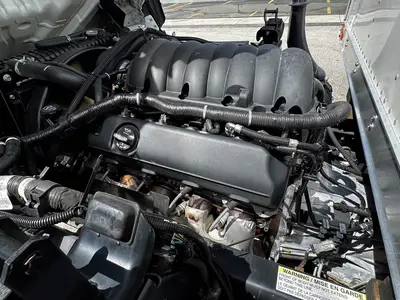 Used 2023 ISUZU NPR HD Box trucks Florida US | Truck and Van Outlet #1509136