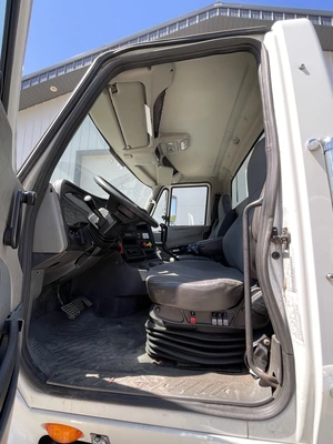 USED 2012 INTERNATIONAL LF667