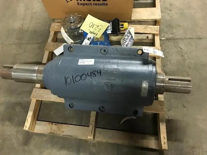 Beloit 30 inch DD4000 Refiner Quill (NEW or Rebuilt))