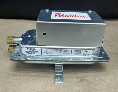 NEW Robertshaw 2374-499