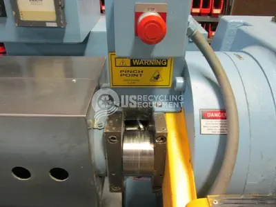 USED KILLON DAVIS 2-1/2" HOT MELT RUBBER EXTRUDER
