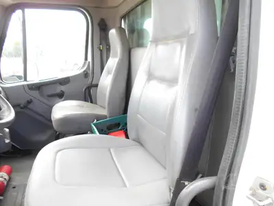 Used 2013 FREIGHTLINER BUSINESS CLASS M2 106 Reefer Trucks Arizona US | Tuscon Trux & Equipment Sales #1542897