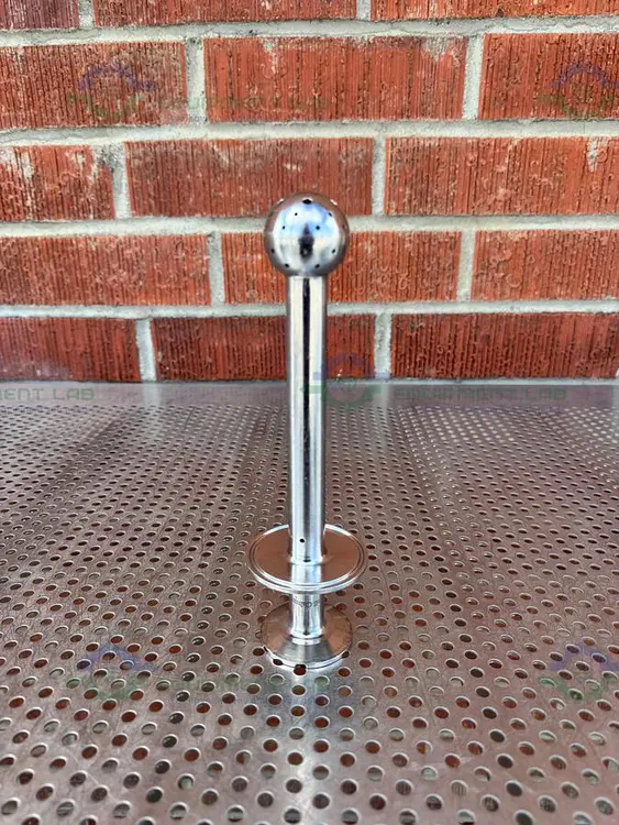 Used STAINLESS STEEL SPRAY BALL W/ 1.5" TO 2.5" SANITARY FITTING Stainless Steel Tanks California US | Equipment Lab #721356