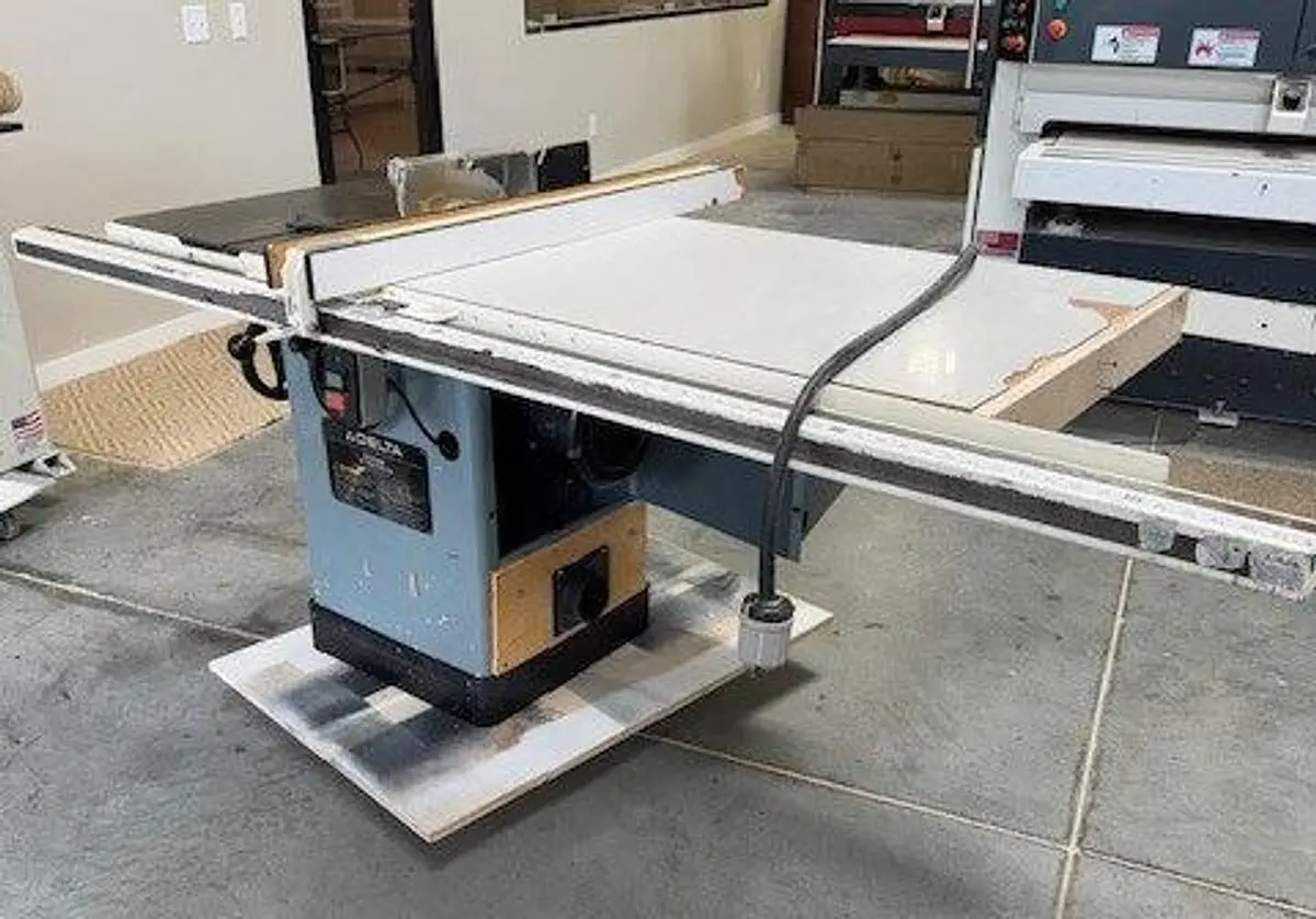 DELTA UNISAW 52-702, 10" TABLE SAW