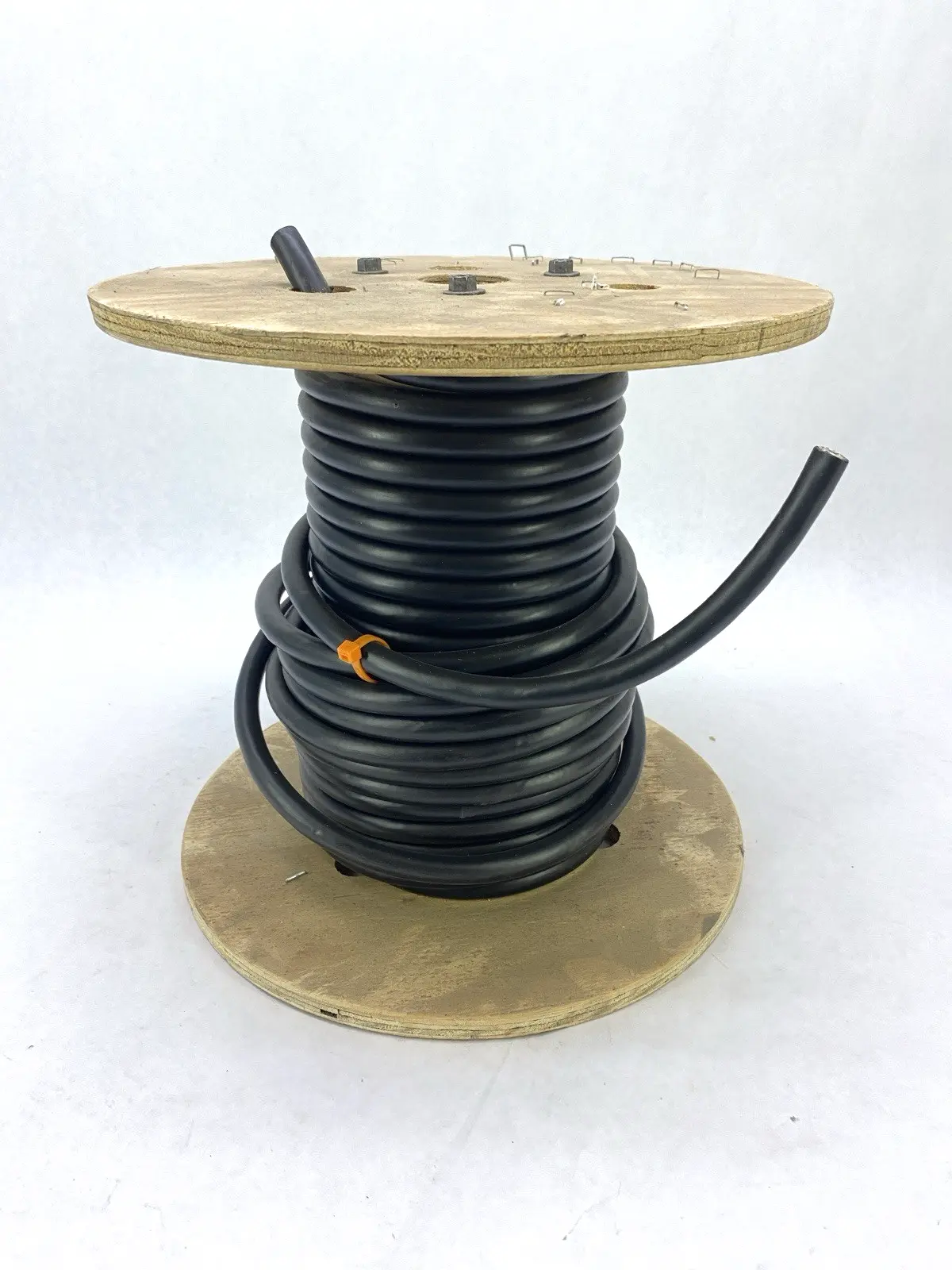 New | in-Stock LAPP 52 FEET- OLFLEX® VFD 1XL W/SIGNAL 14/4C+18/2C, 4C 14 AWG BLACK Cable & Wire | Maverick Industrial Sales #1110234